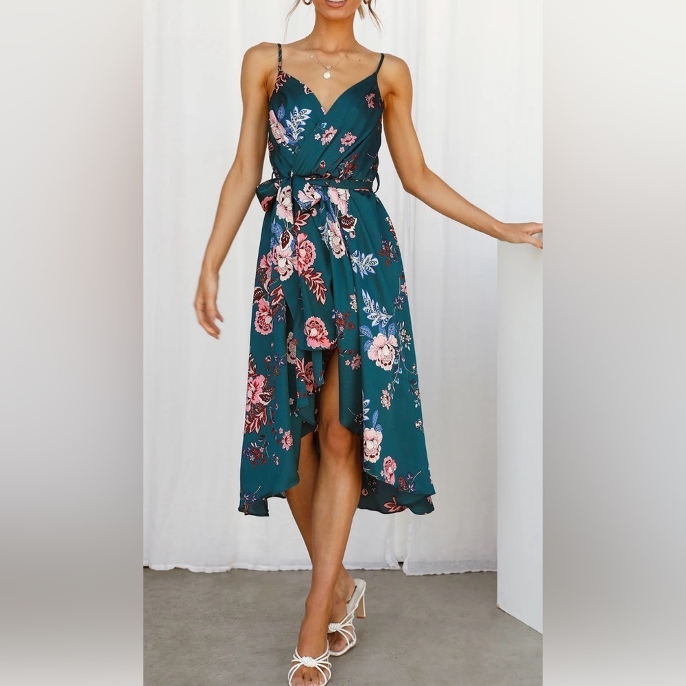 Hello molly FALLING IN STYLE MIDI DRESS FOREST GREEN - Picture 2 of 14